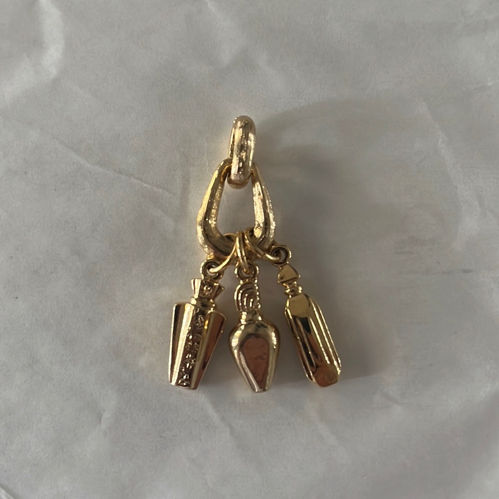 Givenchy Vintage Parfums Pendant